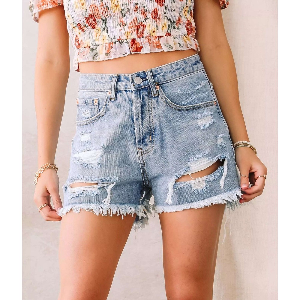 High Rise Short "Signature 8" Distressed Shorts Size Small